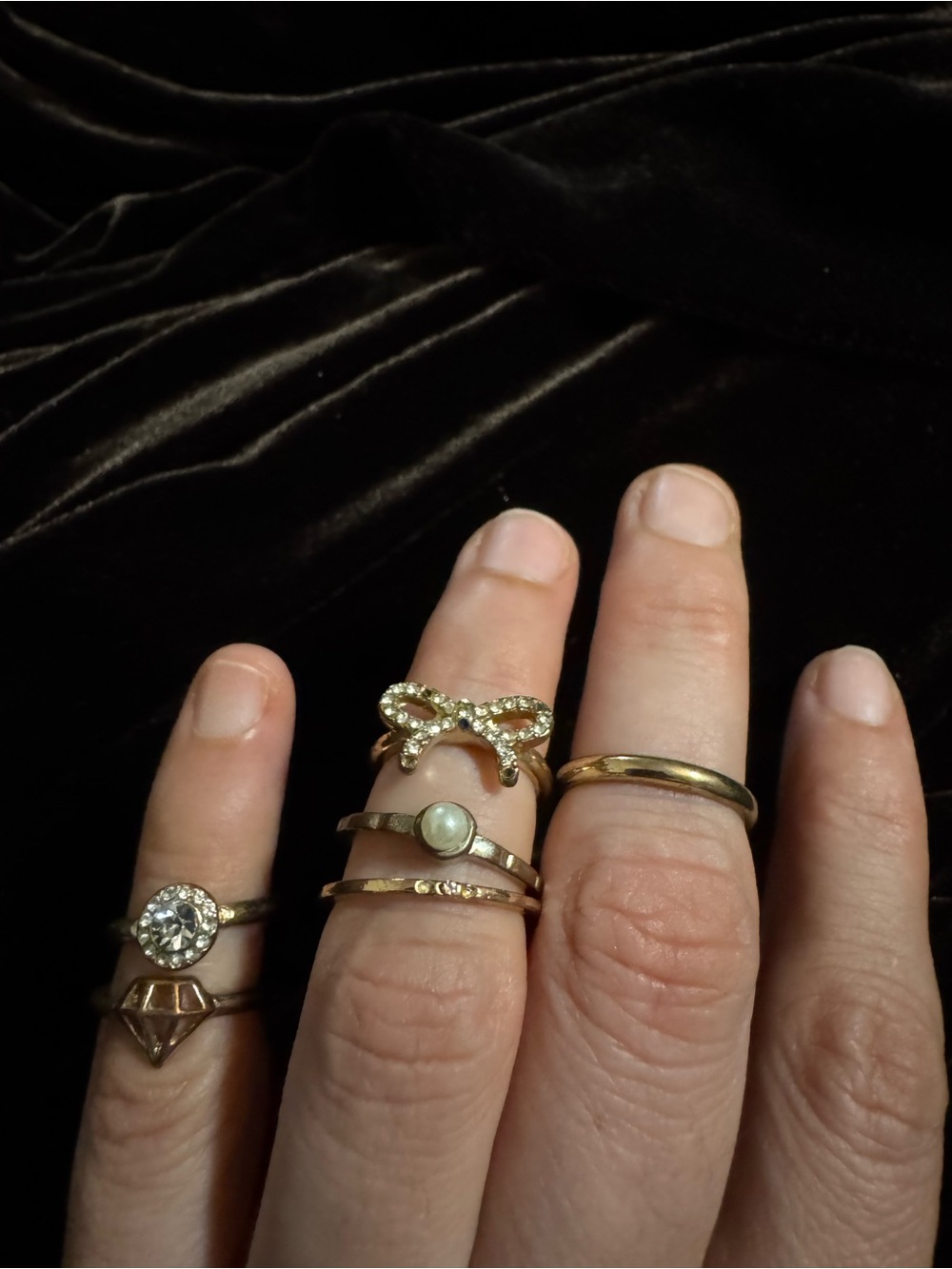 Gold Bow and Pearl Stackable Ring Set - Women Jewelry
